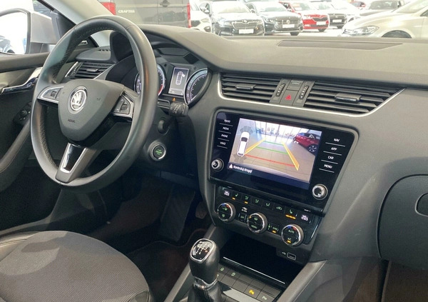 Skoda Octavia cena 65900 przebieg: 123883, rok produkcji 2019 z Jastrowie małe 407